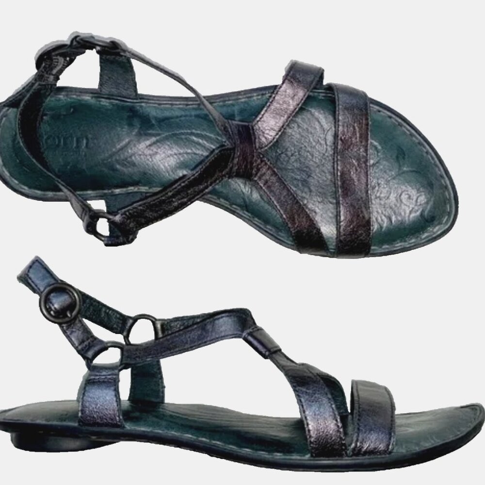Born Sz 9 M Metallic Pewter flat gladiator sandals